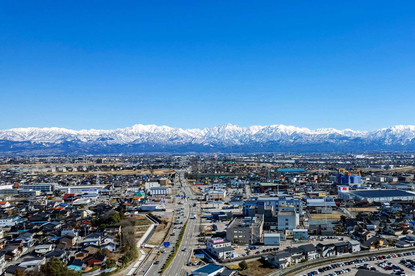 富山県立山連峰ドローン空撮